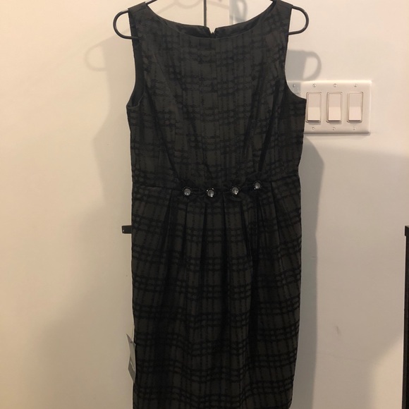 Black dress - Picture 1 of 3